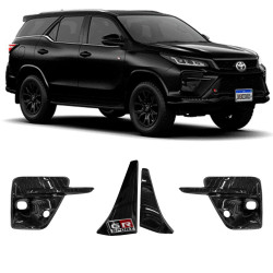 MOLDURA APLIQUE FAROL DE MILHA TOYOTA SW4 GR BLACK PIANO Vo6