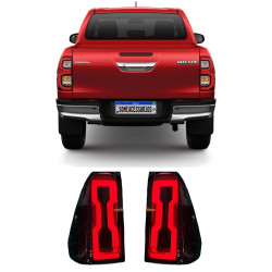 PAR LANTERNA TOYOTA HILUX MODELO ESPORTIVO EM LED Vo6